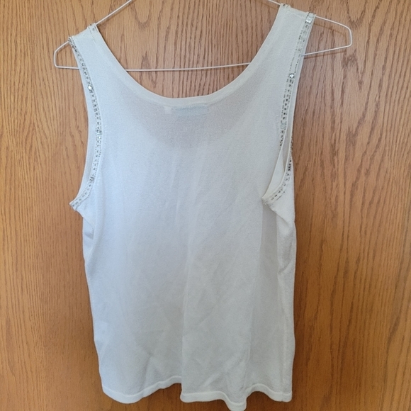 Your sixth sense  white top - Picture 3 of 5